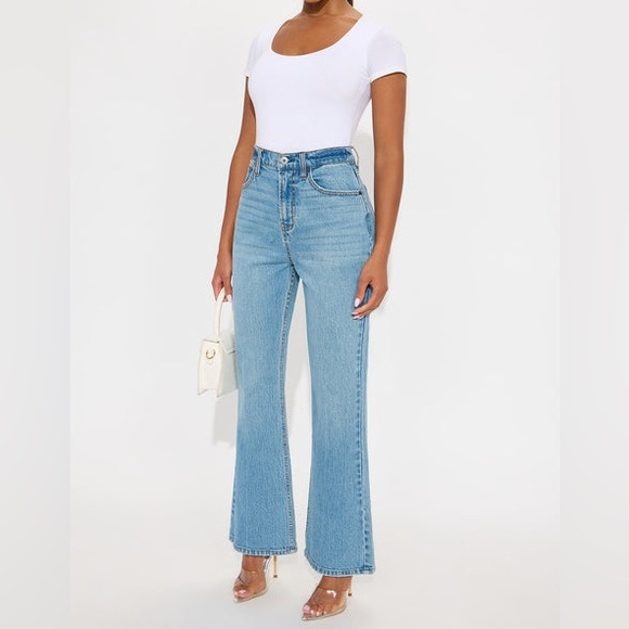 💃🏽👖NWT Flare Leg Blue Jeans Sz 13👖💃🏽 - Picture 2 of 6